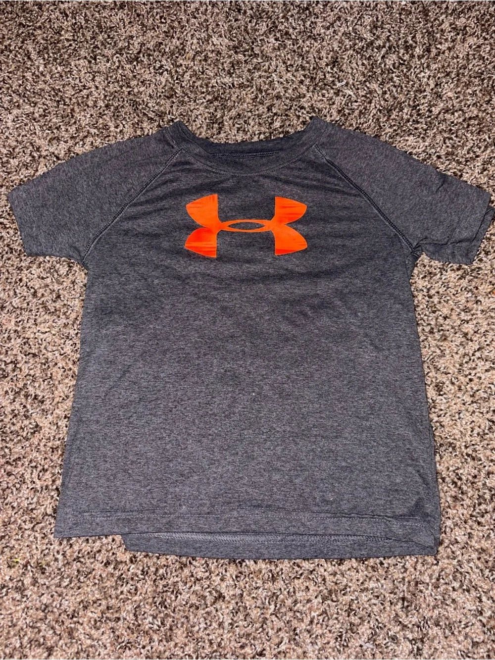 Under Armour Kids shirt bundle